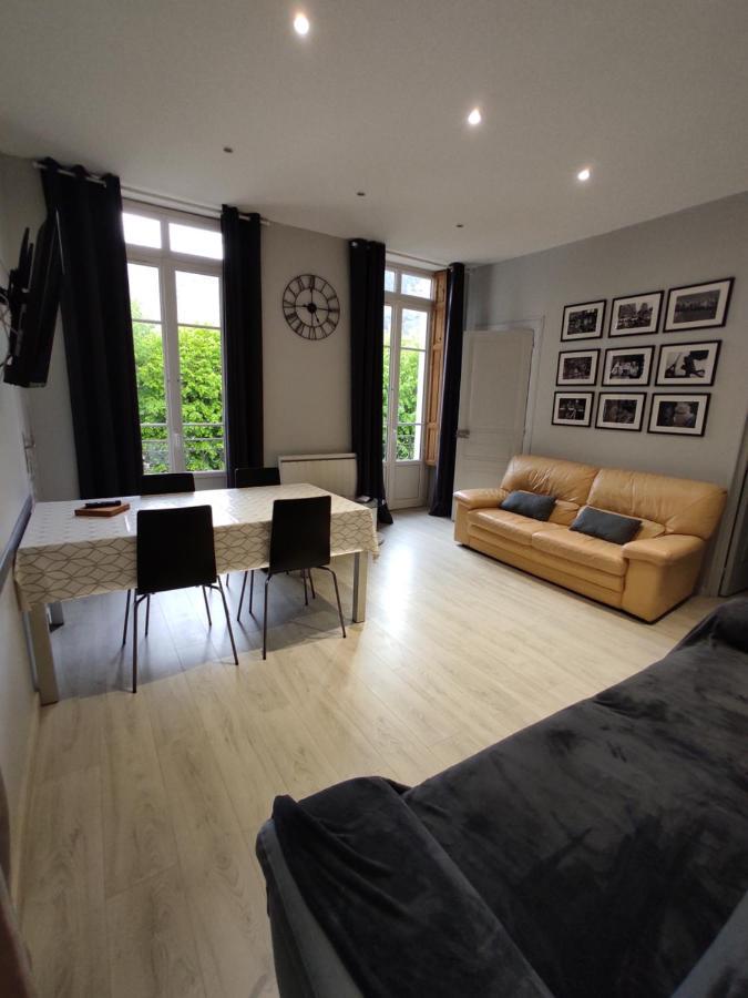 Agréable T2 au centre de Luchon Bagnères-de-Luchon Extérieur photo