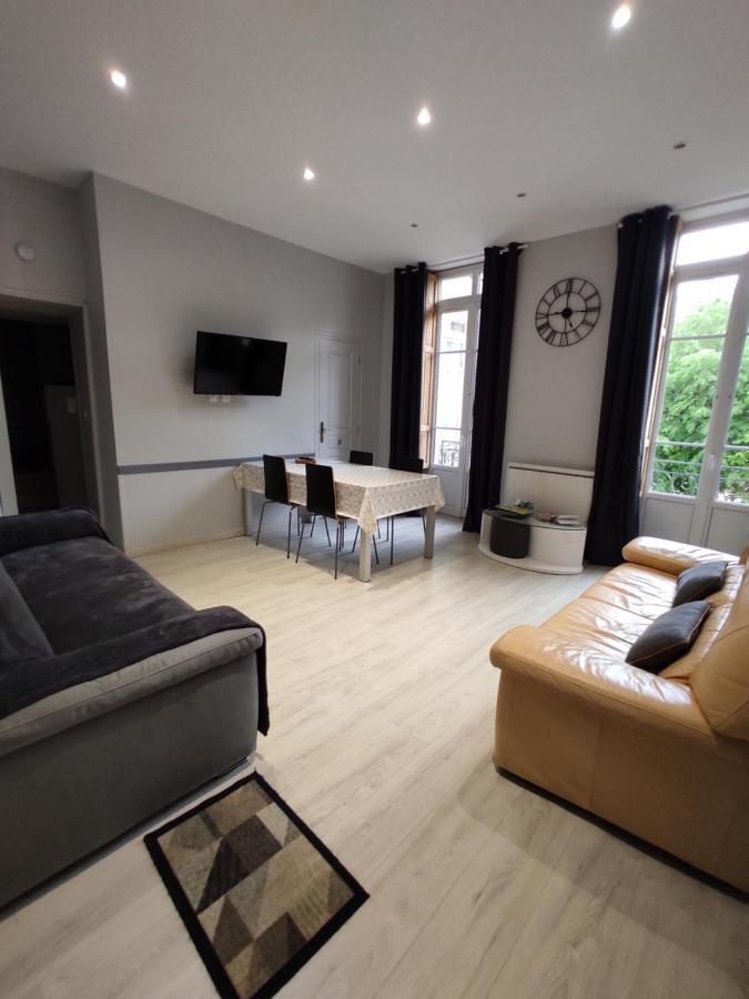 Agréable T2 au centre de Luchon Bagnères-de-Luchon Extérieur photo